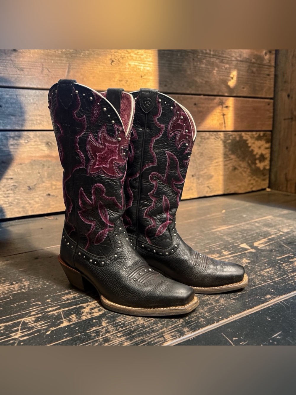 ARIAT Women's Studded Western boots - Square Toe - Cowgirl Black Size 7